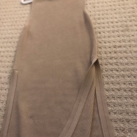 X-SMALL LONG BEIGE SLEEVELESS WILFRED TUNIC - Picture 3 of 4